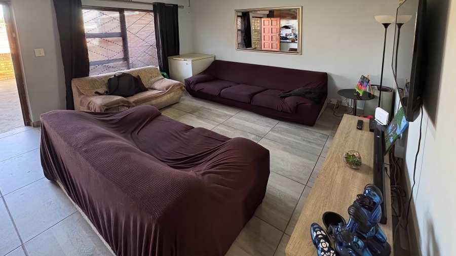 2 Bedroom Property for Sale in Belmont Park Western Cape
